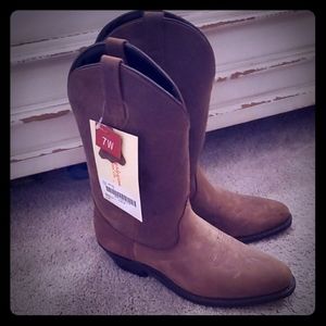Ladies cowboy boots
